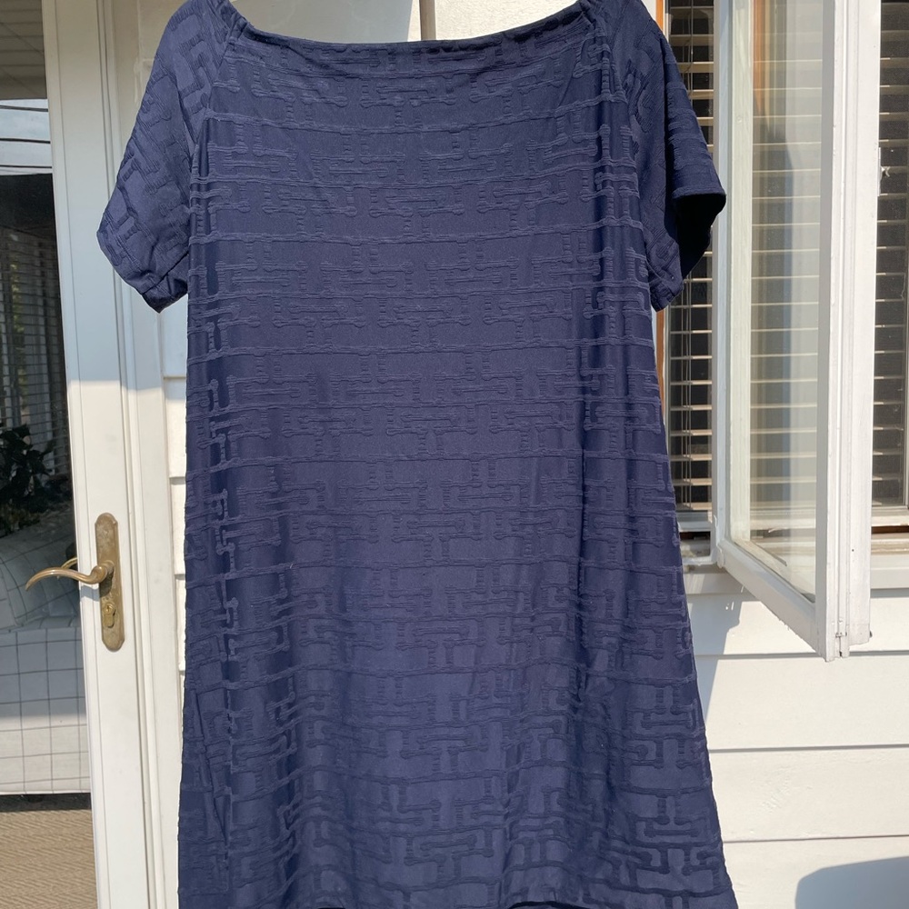 EUC J. McLaughlin! Open neck/Off shoulder, Catalina, mono-geo pattern. No flaws.